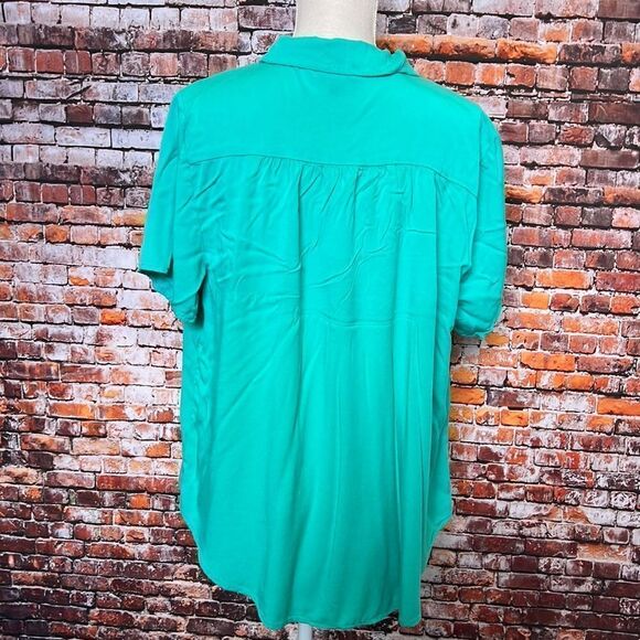 Torrid Aqua Green Stretch Challis Button-Front Shirt - Picture 5 of 7